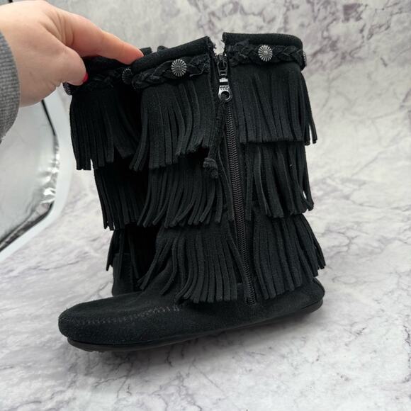Minnetonka Black Moccasins with Mid-Calf Height and Fringe, Girls Size 2. - Picture 3 of 7